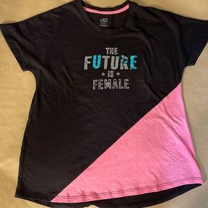 Girls athletic two XL short sleeve black and pink T-shirt